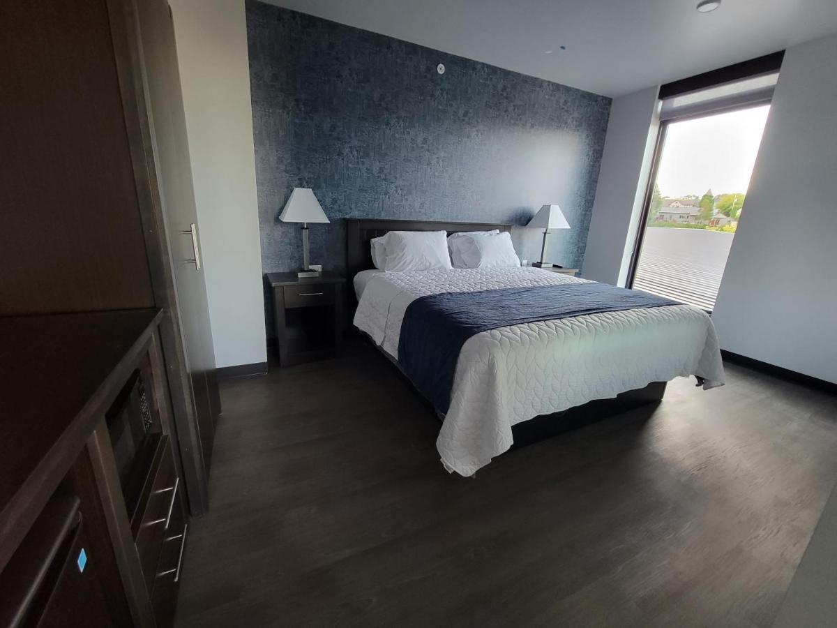 Watershed Hotel Sheboygan Bagian luar foto