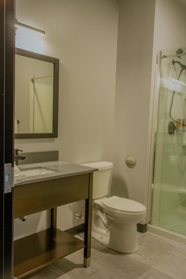 Watershed Hotel Sheboygan Bagian luar foto